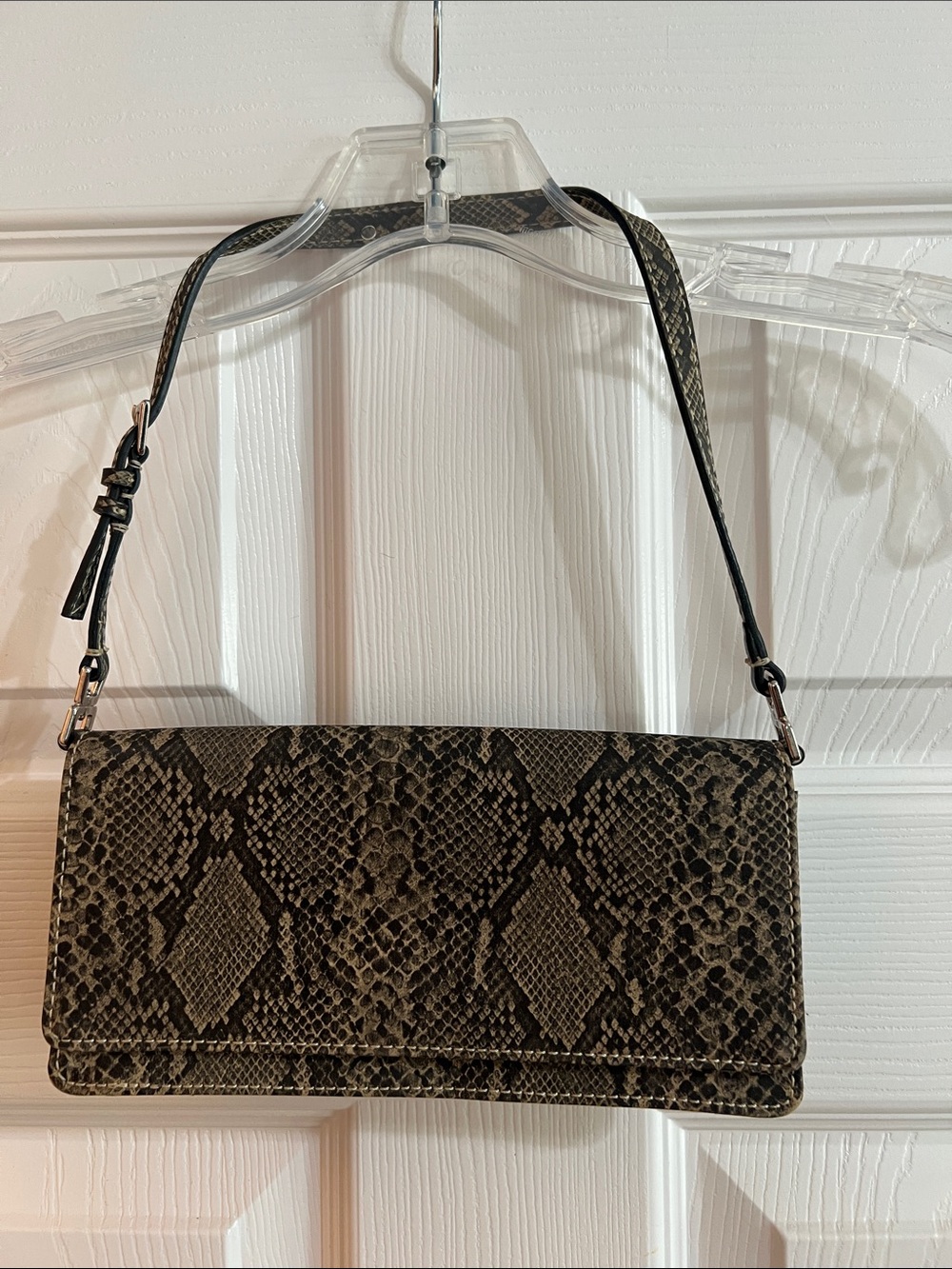 VTG Liz Claiborne Snakeskin Baguette Shoulder Bag Faux Python Green Brown Y2K